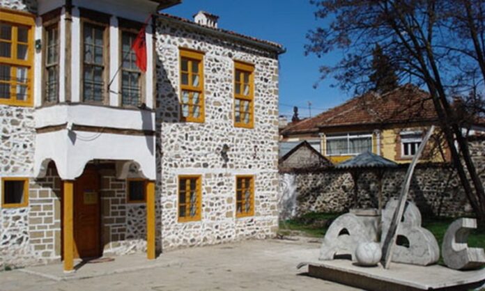 800-0-bbcb8e83f18bfc13498f67191c6877e7-696x418-1